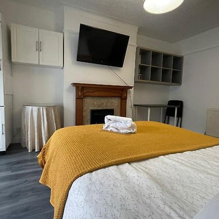 Beautiful Private Rooms In London Central Willesden Green Dış mekan fotoğraf