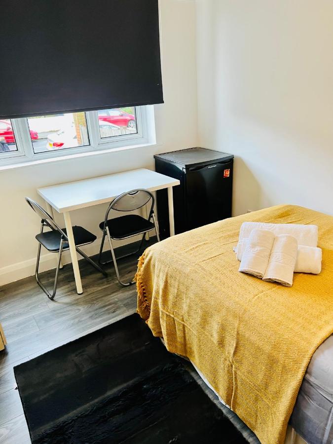 Beautiful Private Rooms In London Central Willesden Green Dış mekan fotoğraf